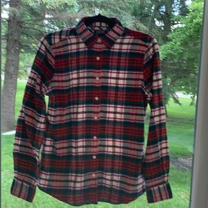 Long sleeve women’s flannel shirt